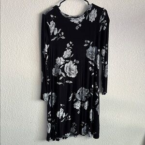 Old Navy Black and Gray Floral Long Sleeve Dress